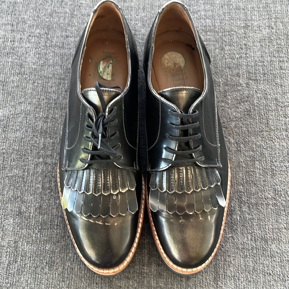 Women’s Oxford shoes, size 38